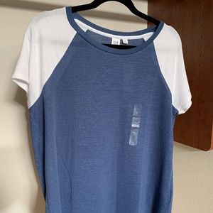 GAP NWT Baseball Tee